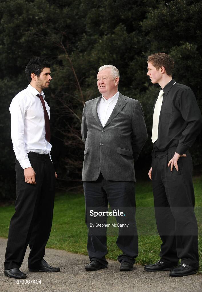 6 March 2009; David Billings, UCD Gaelic Games Executive, centre, with Joseph Mulhare, Laois, UCD Gaelic Football Scholar, right, and Cian O'Sullivan, Dublin, UCD Gaelic Football Scholar and member of the Kilmacud Crokes side who will take part in the All-Ireland Senior Club Football Championship Final on St. Patrick's Day in Croke Park, at the announcement of the Cadbury Football Scholarship recipients. Sports Centre, University College Dublin, Belfield, Dublin. Picture credit: Stephen McCarthy / SPORTSFILE