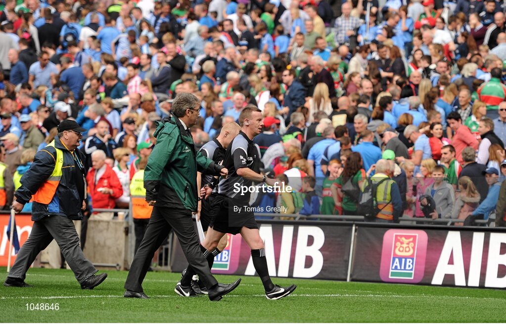 30 August 2015; Referee Joe McQuillan leaves the pitch at the end of the game. GAA Football All-Ireland Senior Championship, Semi-Final, Dublin v Mayo, Croke Park, Dublin. Picture credit: Tomás Greally / SPORTSFILE