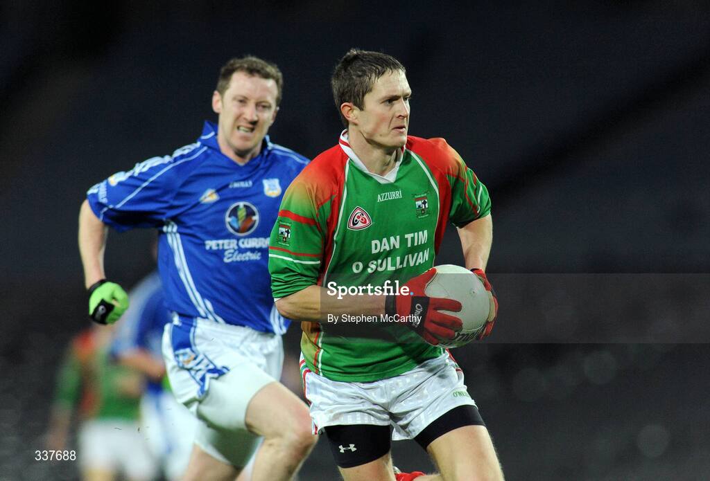 14 February 2009; Padraig King, St Michael's Foilmore, in action against Kieran Stewart, St Michael's. AIB All-Ireland Intermediate Club Football Championship Final, St Michael's, Galway, v St Michael's Foilmore, Kerry. Croke Park, Dublin. Picture credit: Stephen McCarthy / SPORTSFILE
