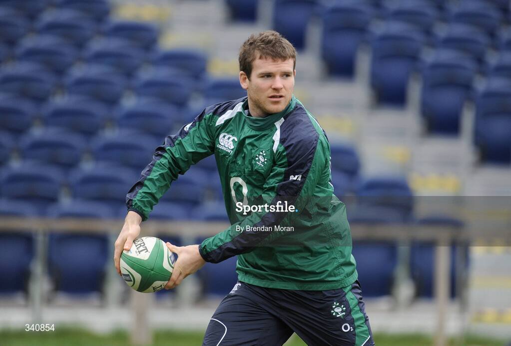 10 March 2009; Centre Gordon D'Arcy in action during Ireland rugby squad training. RDS, Dublin. Picture credit: Brendan Moran / SPORTSFILE