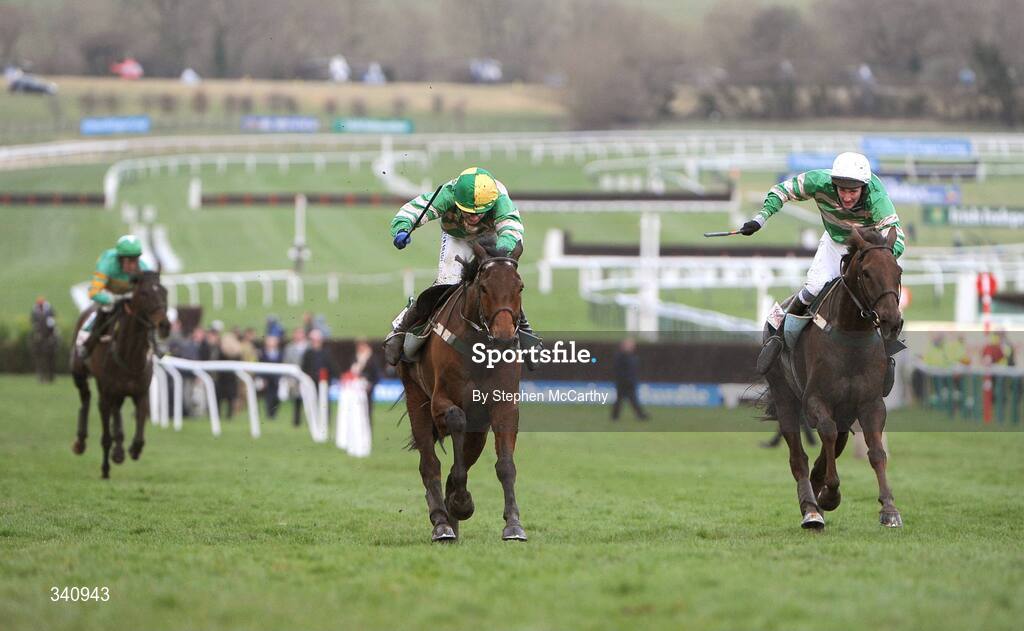 10 March 2009; Garde Champetre, with Nina Carberry up, centre, on their way to winning the Glenfarclas Cross Country Handicap Chase, from eventual second L'Ami, with John Thomas McNamara up, and eventual third, Drombeag, with Robbie Power up, left. Cheltenham Racing Festival, Prestbury Park, Cheltenham, Gloucestershire, England. Picture credit: Stephen McCarthy / SPORTSFILE