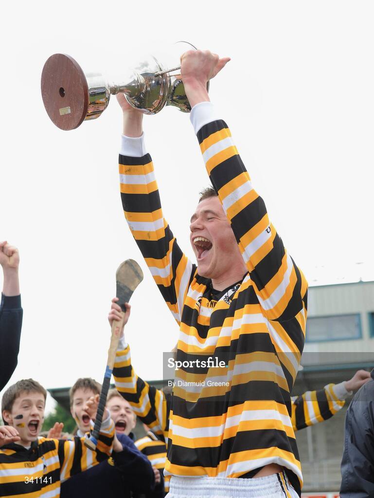 11 March 2009; Colaiste Eoin captain Colm O Fearghail lifts the cup after victory over Colaiste Eanna. Leinster Schools Senior Hurling B Championship Final, Colaiste Eanna v Colaiste Eoin, Parnell Park, Dublin. Picture credit: Diarmuid Greene / SPORTSFILE