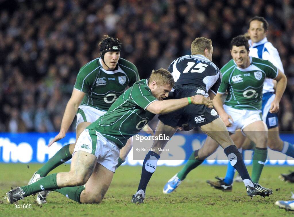 14 March 2009; Jamie Heaslip, Ireland, tackles Chris Paterson, Scotland. RBS Six Nations Championship, Scotland v Ireland, Murrayfield Stadium, Edinburgh, Scotland. Picture credit: Brendan Moran / SPORTSFILE