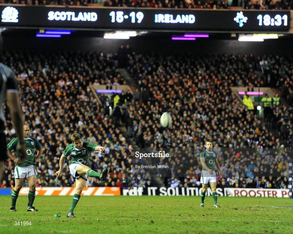 14 March 2009; Ireland out-half Ronan O'Gara kicks a penalty to make the score 22-15 for Ireland late in the game. RBS Six Nations Championship, Scotland v Ireland, Murrayfield Stadium, Edinburgh, Scotland. Picture credit: Brendan Moran / SPORTSFILE