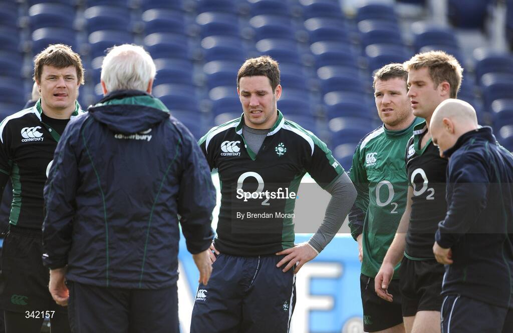 17 March 2009; Ireland assistant coach Alan Gaffney speaks to, from left, Brian O'Driscoll, Paddy Wallace, Gordon D'Arcy, Luke Fitzgerald and Peter Stringer during rugby squad training ahead of their RBS Six Nations Championship game against Wales on Saturday. RDS, Dublin. Picture credit: Brendan Moran / SPORTSFILE