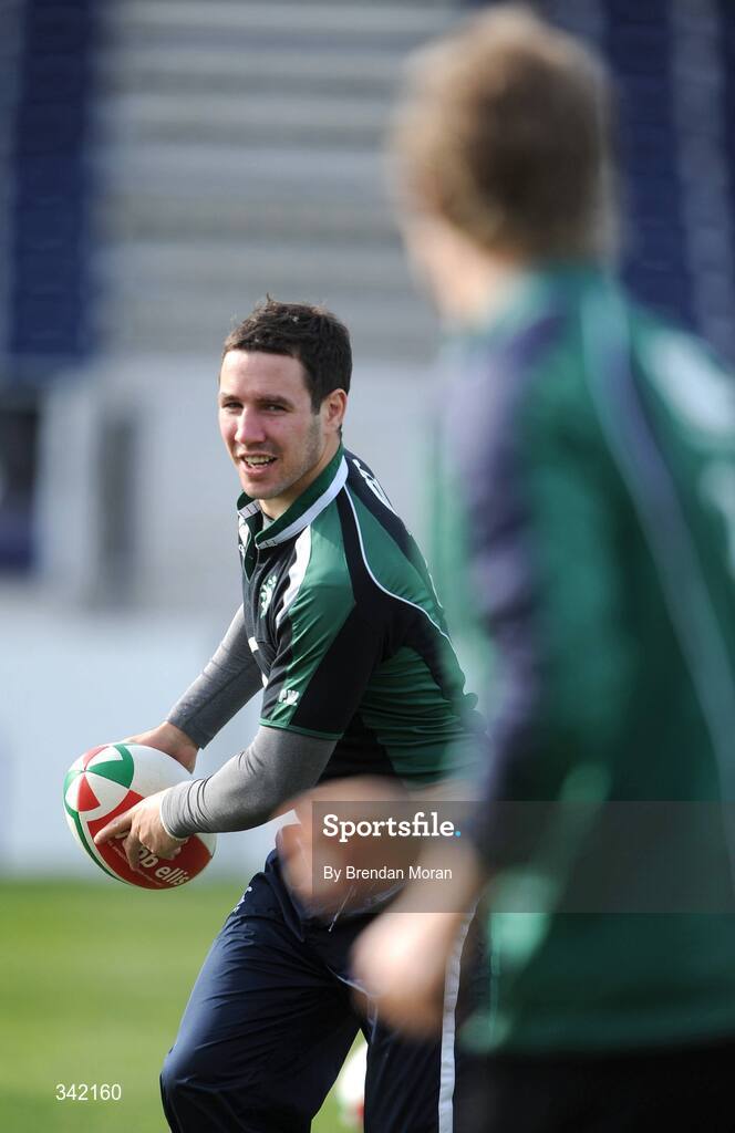 17 March 2009; Ireland's Paddy Wallace in action during rugby squad training ahead of their RBS Six Nations Championship game against Wales on Saturday. RDS, Dublin. Picture credit: Brendan Moran / SPORTSFILE