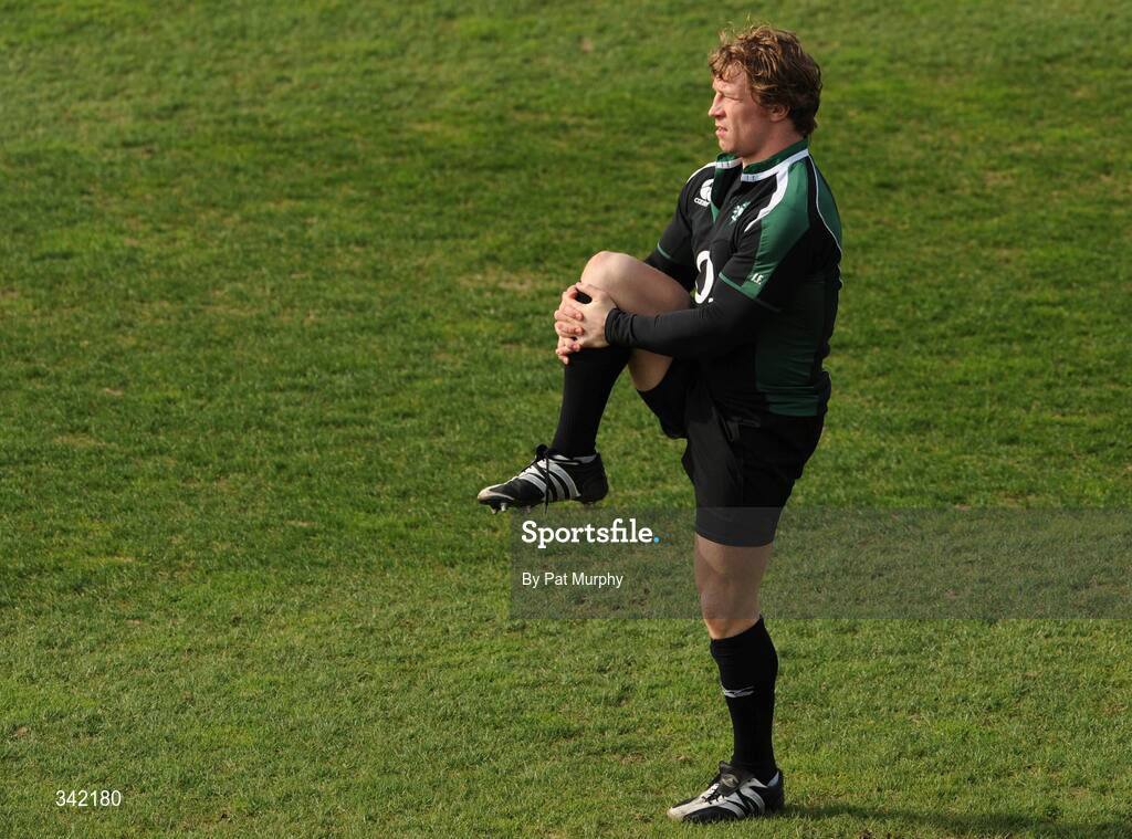 17 March 2009; Ireland's Jerry Flannery stretches during rugby squad training ahead of their RBS Six Nations Championship game against Wales on Saturday. RDS, Dublin. Picture credit: Pat Murphy / SPORTSFILE