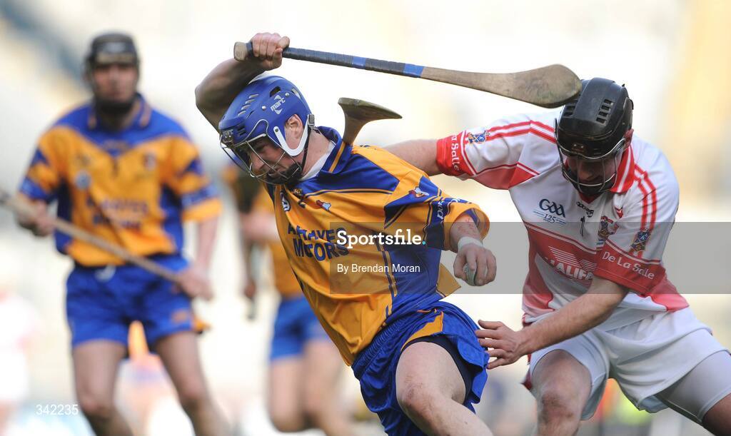 17 March 2009; Martin Dolphin, Portumna, in action against Thomas Kearney, De La Salle. AIB All-Ireland Senior Club Hurling Championship Final, Portumna, Co. Galway v De La Salle, Waterford, Croke Park, Dublin. Picture credit: Brendan Moran / SPORTSFILE