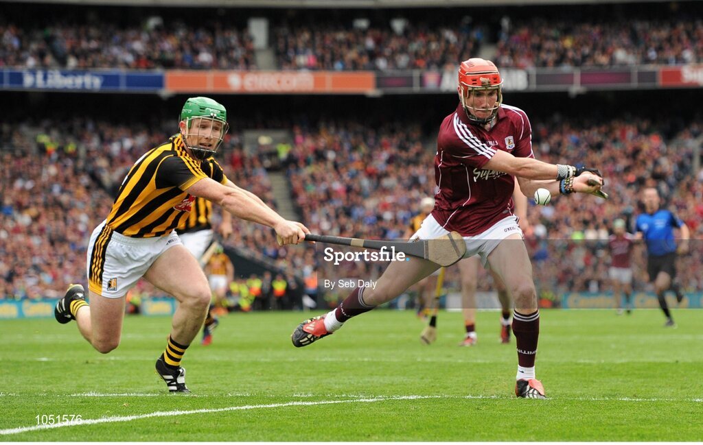 6 September 2015; Conor Whelan, Galway, Galway, in action against Paul Murphy, Kilkenny. GAA Hurling All-Ireland Senior Championship Final, Kilkenny v Galway, Croke Park, Dublin. Picture credit: Seb Daly / SPORTSFILE