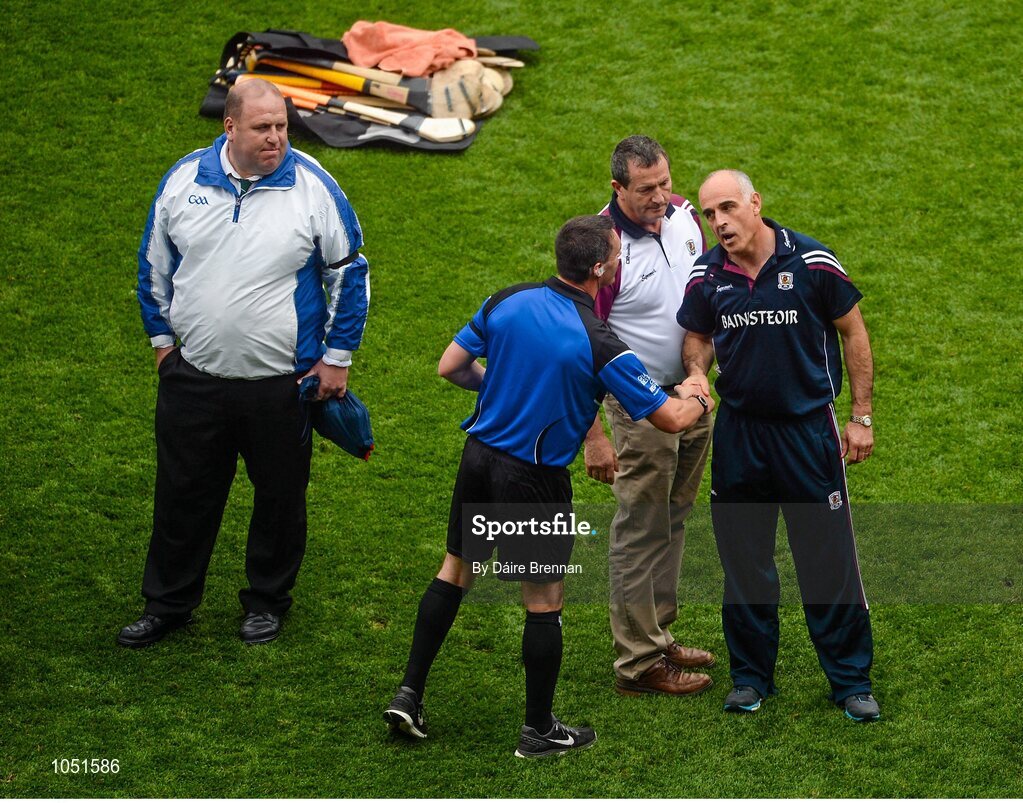 6 September 2015; Galway manager Anthony Cunningham shakes hands with referee James Owens after the game. GAA Hurling All-Ireland Senior Championship Final, Kilkenny v Galway, Croke Park, Dublin. Picture credit: Dáire Brennan / SPORTSFILE