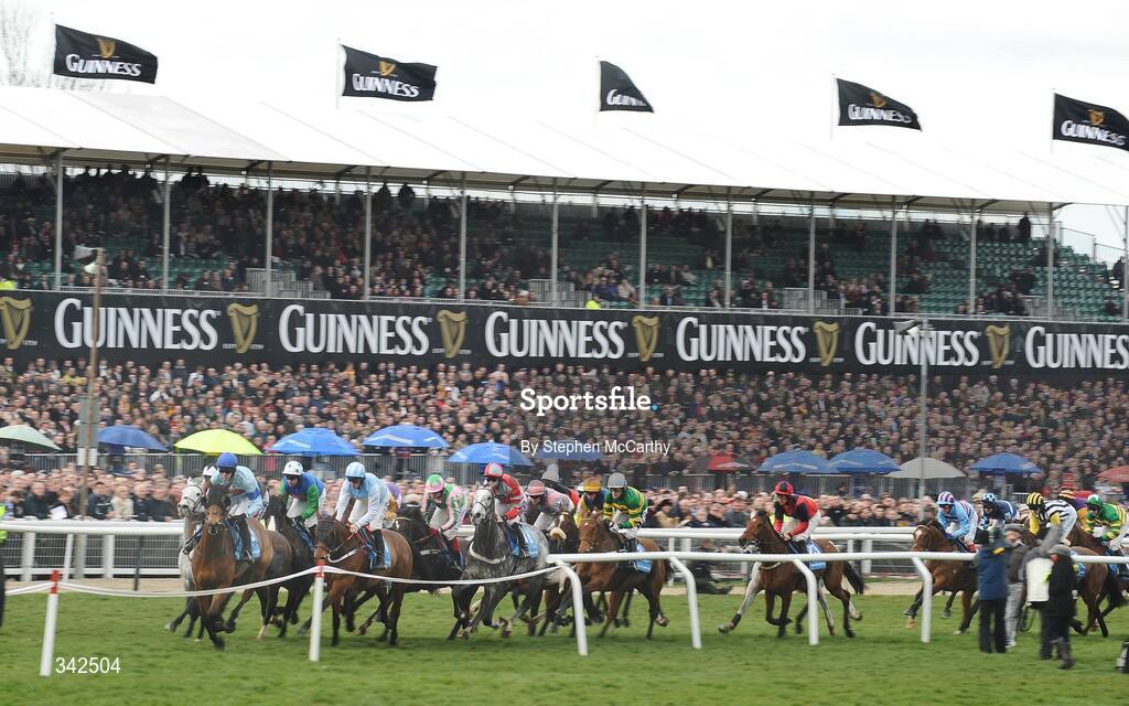 10 March 2009; A general view of the runners and riders during the Smurfit Kappa Champion Hurdle. Cheltenham Racing Festival - Tuesday, Prestbury Park, Cheltenham, Gloucestershire, England. Picture credit: Stephen McCarthy / SPORTSFILE
