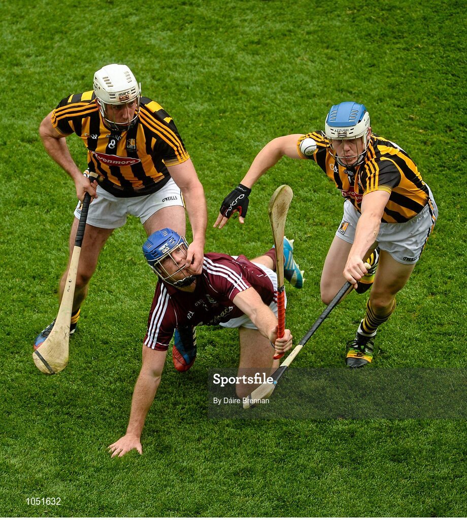 6 September 2015; Cyril Donnellan, Galway, in action against Michael Fennelly, left, and TJ Reid, Kilkenny. GAA Hurling All-Ireland Senior Championship Final, Kilkenny v Galway, Croke Park, Dublin. Picture credit: Dáire Brennan / SPORTSFILE