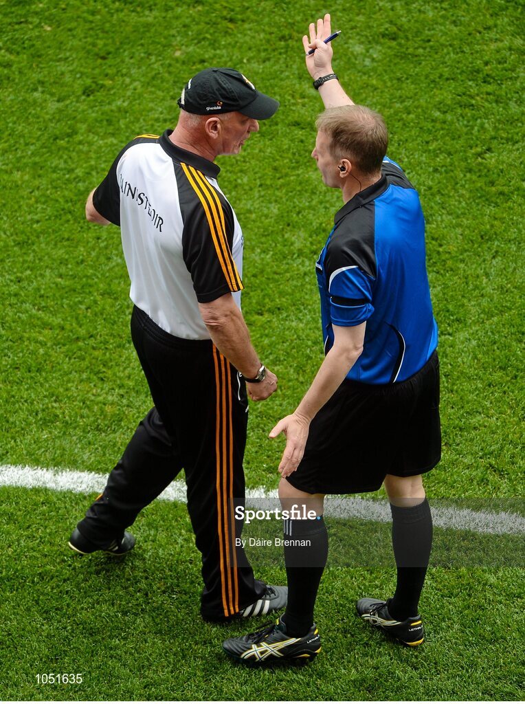 6 September 2015; Kilkenny manager Brian Cody argues with sideline official Owen Elliott during the game. GAA Hurling All-Ireland Senior Championship Final, Kilkenny v Galway, Croke Park, Dublin.Picture credit: Dáire Brennan / SPORTSFILE