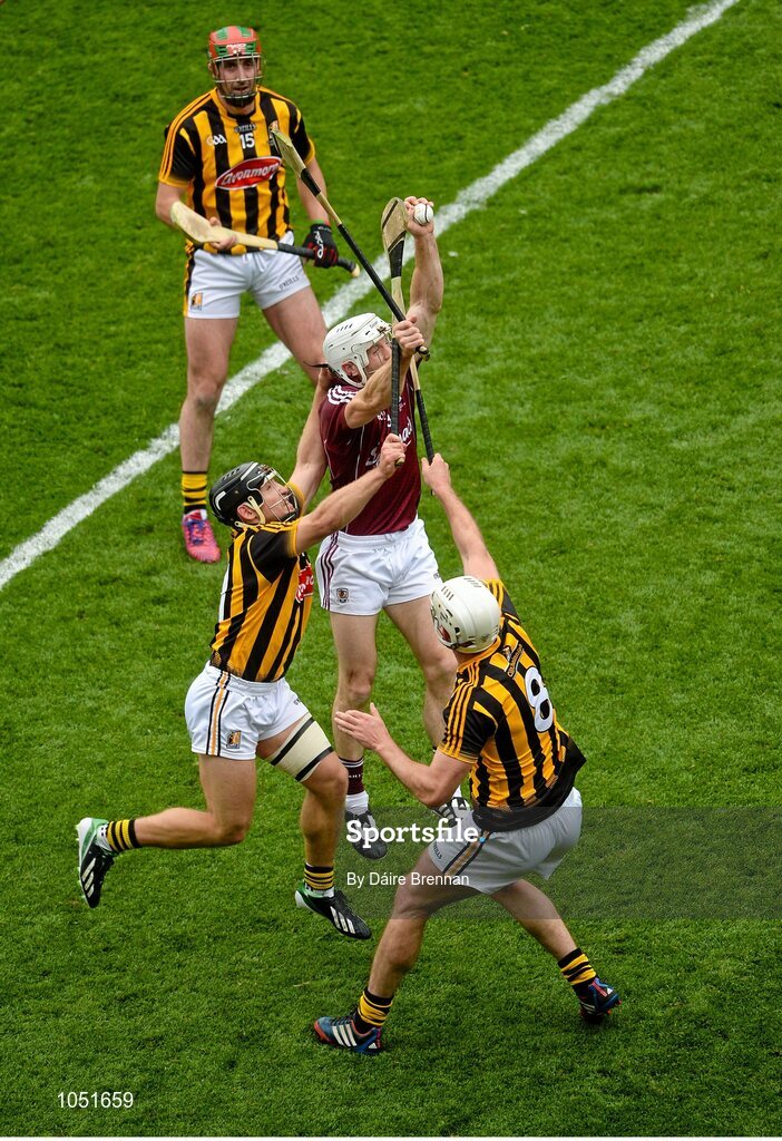 6 September 2015; Andrew Smith, Galway, in action against Kilkenny players, left to right, Eoin Larkin, Richie Hogan, and Michael Fennelly. GAA Hurling All-Ireland Senior Championship Final, Kilkenny v Galway, Croke Park, Dublin. Picture credit: Dáire Brennan / SPORTSFILE