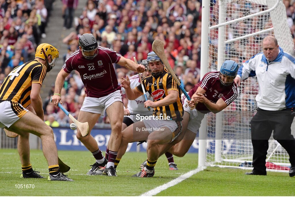 6 September 2015; Johnny Coen and David Collins, Galway, in action against Ger Aylward, Kilkenny. GAA Hurling All-Ireland Senior Championship Final, Kilkenny v Galway, Croke Park, Dublin. Picture credit: David Maher / SPORTSFILE