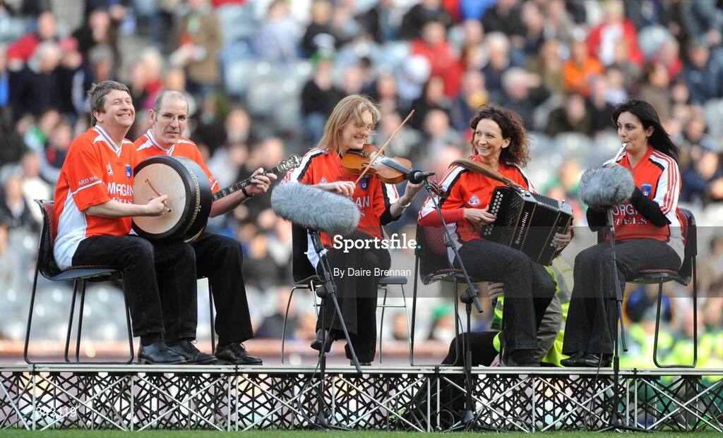 17 March 2009; The Mullaghbawn ceili group play at half time. All-Ireland Senior Club Football Championship Final, Crossmaglen Rangers v Kilmacud Crokes. Croke Park, Dublin. Picture credit: Daire Brennan / SPORTSFILE