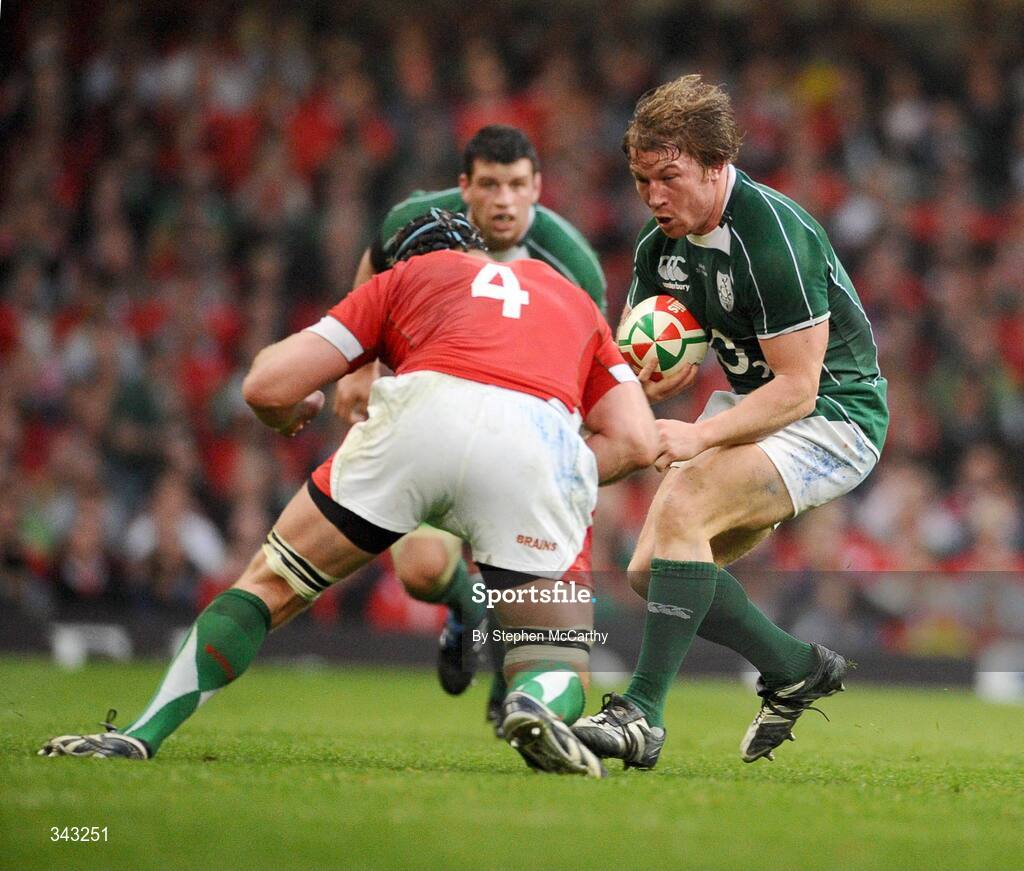 21 March 2009; Jerry Flannery, Ireland, in action against Ian Gough, Wales. RBS Six Nations Championship, Wales v Ireland, Millennium Stadium, Cardiff, Wales. Picture credit: Stephen McCarthy / SPORTSFILE