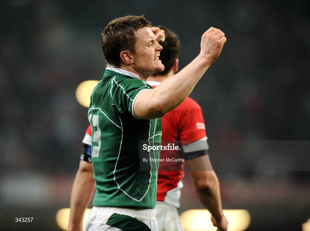 21 March 2009; Ireland's Brian O'Driscoll celebrates victory over Wales. RBS Six Nations Championship, Wales v Ireland, Millennium Stadium, Cardiff, Wales. Picture credit: Stephen McCarthy / SPORTSFILE