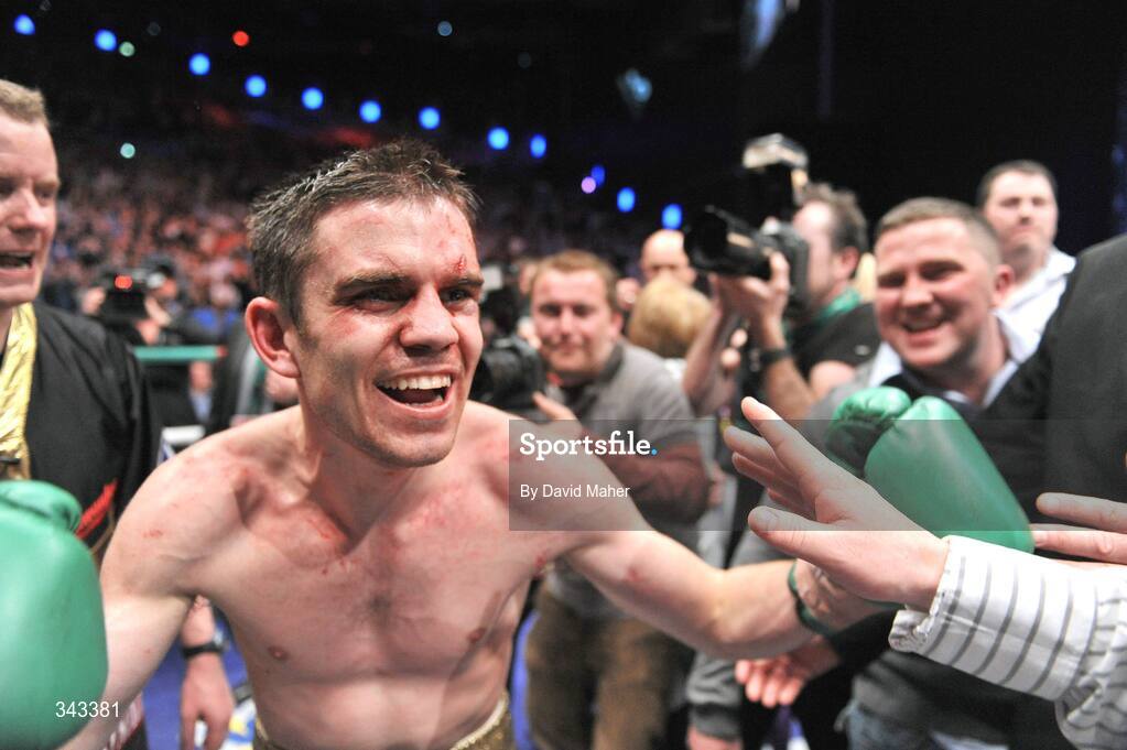 21 March 2009; Bernard Dunne celebrates after winning the WBA World Super Bantamweight title. Hunky Dory World Title Fight Night, Bernard Dunne v Ricardo Cordoba, The O2, Dublin. Picture credit: David Maher / SPORTSFILE