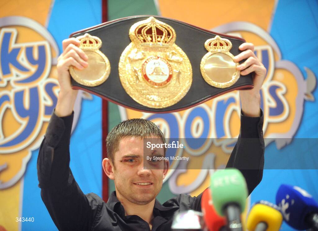 22 March 2009; Newly crowned WBA World Super Bantamweight Champion Bernard Dunne at a press conference following his victory over Ricardo Cordoba at the Hunky Dorys World Title Fight Night. Bernard Dunne Press Conference, Ballsbridge Court, Dublin. Picture credit: Stephen McCarthy / SPORTSFILE