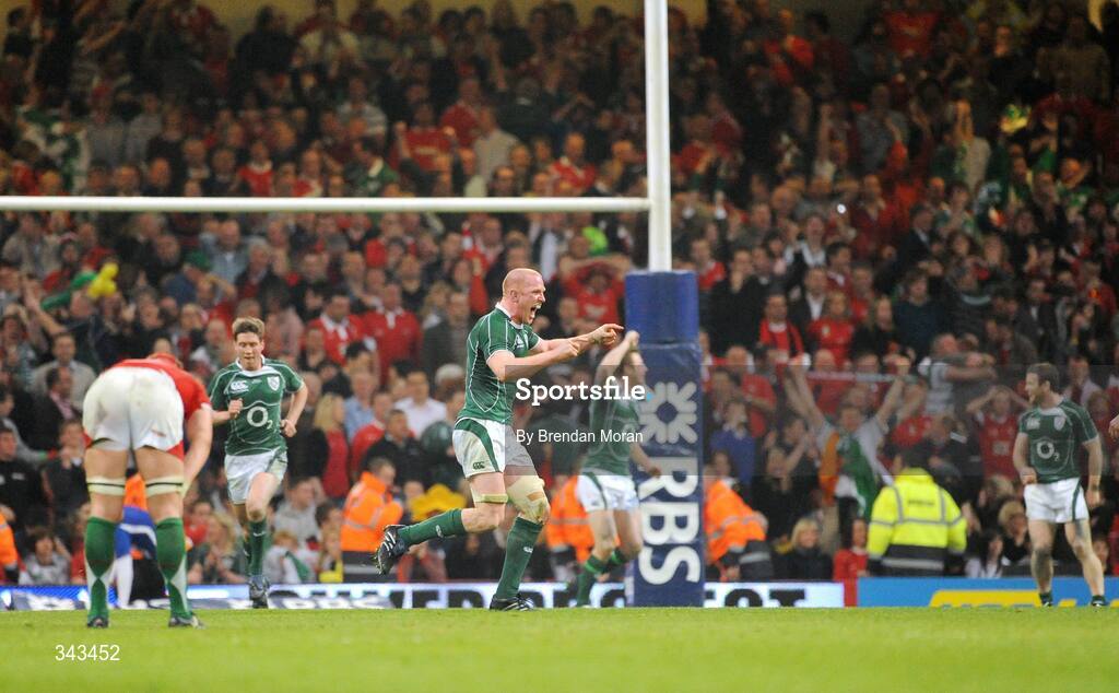 21 March 2009;  Ireland's Paul O'Connell celebrates at the final whistle. RBS Six Nations Championship, Wales v Ireland, Millennium Stadium, Cardiff, Wales. Picture credit: Brendan Moran / SPORTSFILE