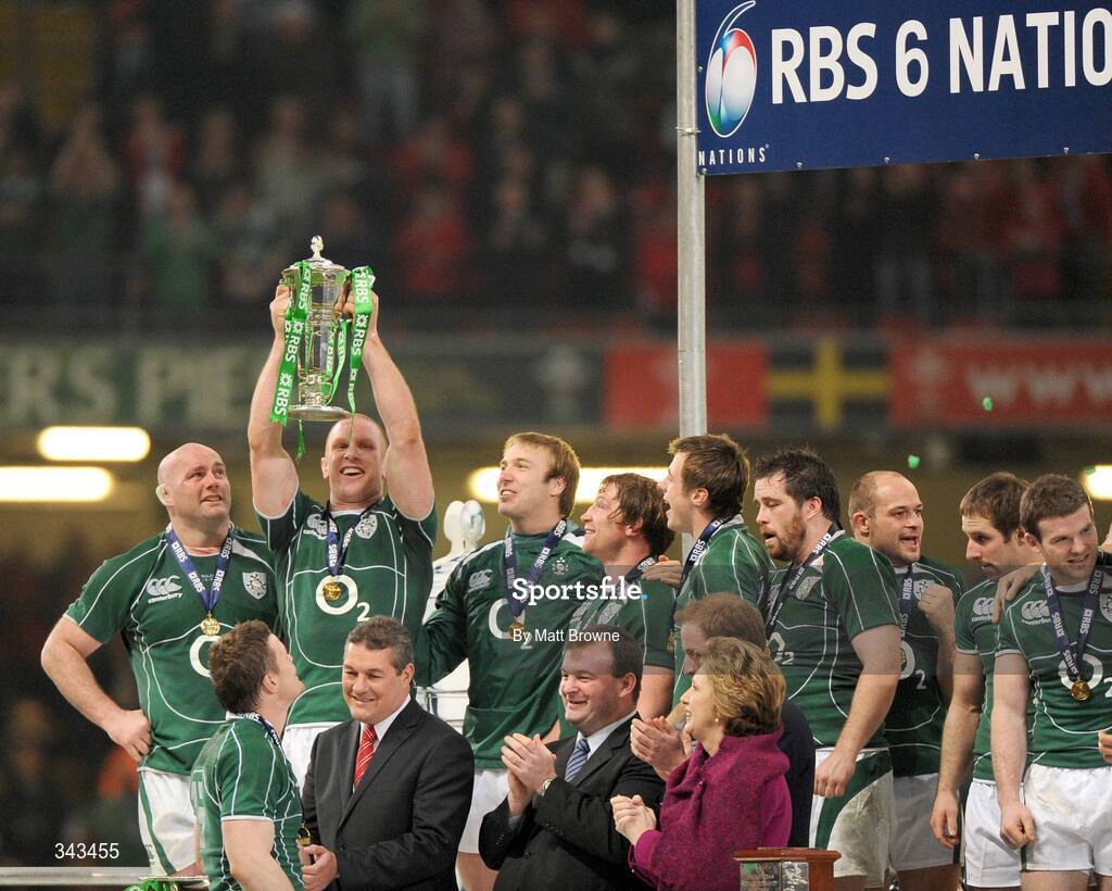 21 March 2009; Ireland's Paul O'Connell lifts the Six Nations Championship trophy. RBS Six Nations Championship, Wales v Ireland, Millennium Stadium, Cardiff, Wales. Picture credit: Matt Browne / SPORTSFILE