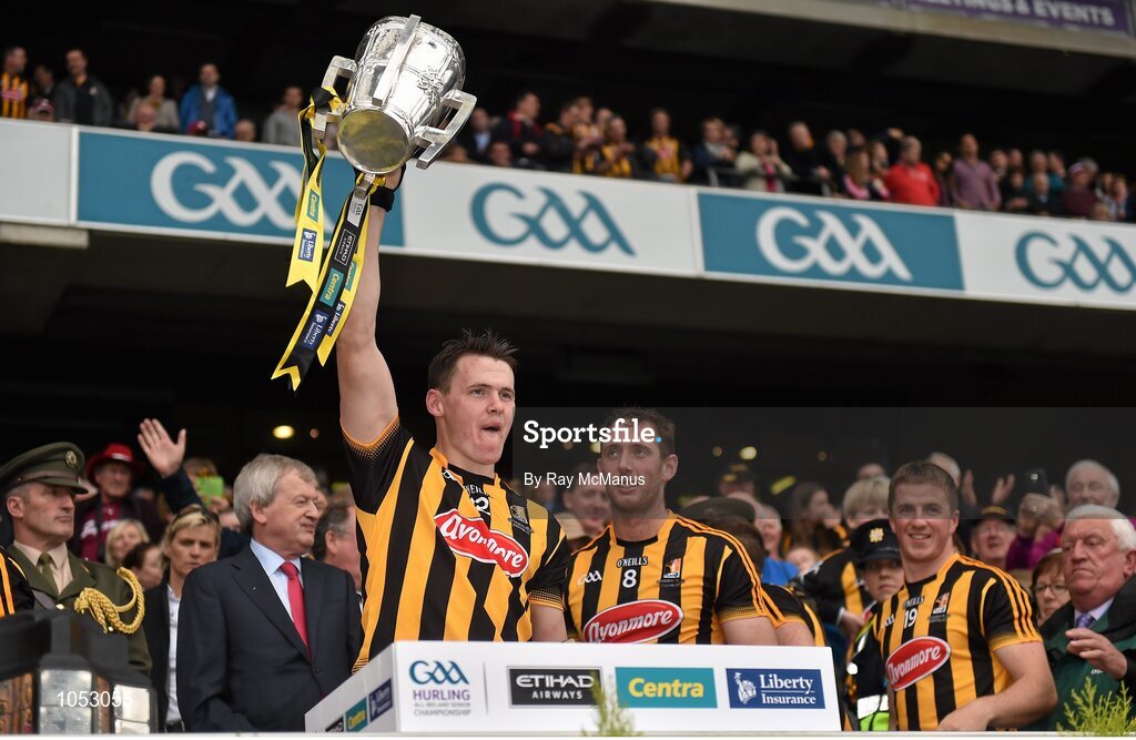 6 September 2015; TJ Reid, Kilkenny, lifts the Liam MacCarthy cup. GAA Hurling All-Ireland Senior Championship Final, Kilkenny v Galway, Croke Park, Dublin. Picture credit: Ray McManus / SPORTSFILE