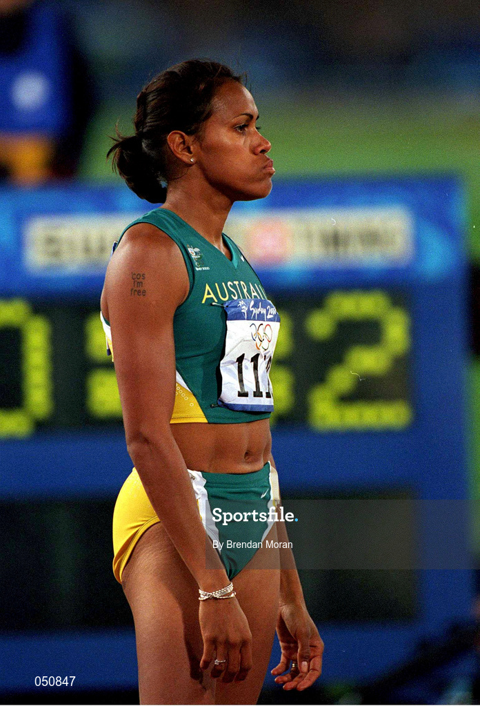 23 September 2000; Cathy Freeman of Australia during the Womens 400m Final, Stadium Australia, Sydney Olympic Park, Homebush Bay, Sydney, Australia. Photo by Brendan Moran/Sportsfile