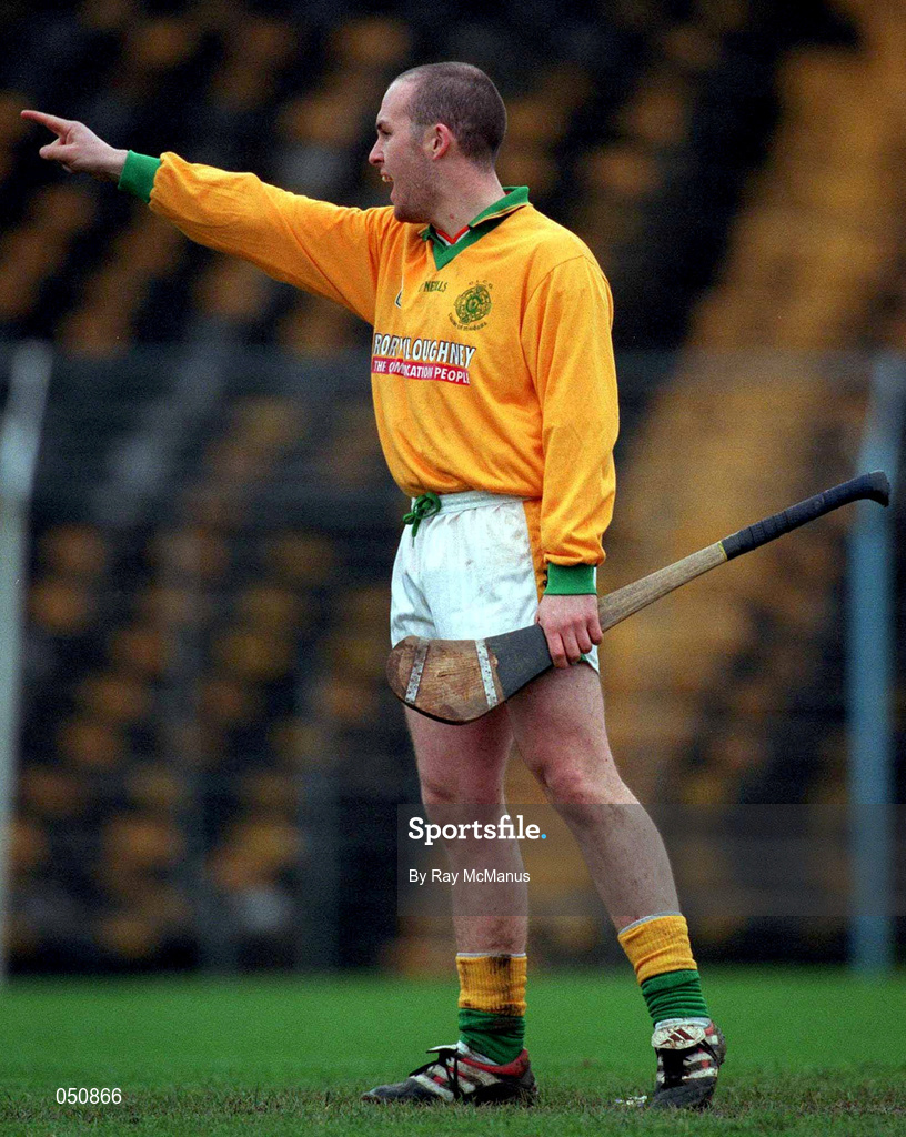 30 October 2000; Justin Cotterell of Toomevara during the AIB Munster Club Hurling Championship match between Patrickswell and Toomevara at Semple Stadium in Thurles, Tipperary. Photo by Ray McManus/Sportsfile