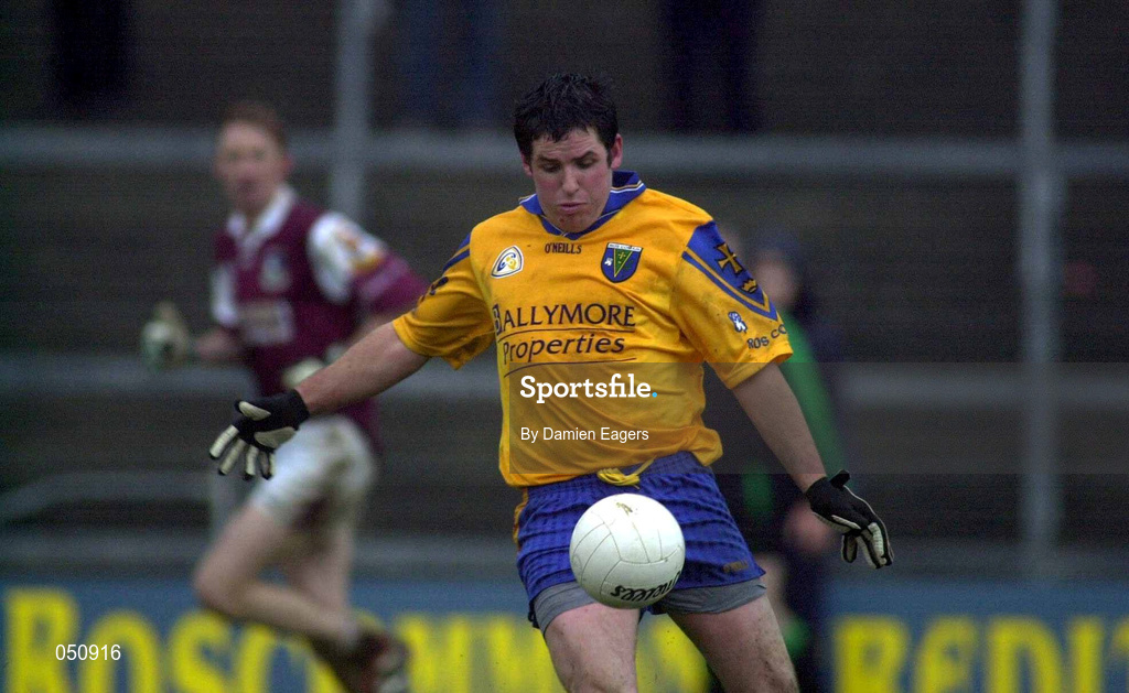 29 October 2000; Roscommon manager Francie Grehan during the Church & General National Football League Division 1A match between Roscommon and Galway at Dr Hyde Park in Roscommon. Photo by Damien Eagers/Sportsfile