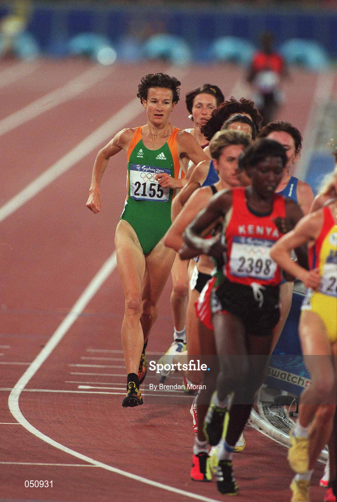 25 September 2000; Sonia O'Sullivan of Ireland competing in the women's 10,000m final during the Sydney Olympics at Sydney Olympic Park in Sydney, Australia. Photo by Brendan Moran/Sportsfile