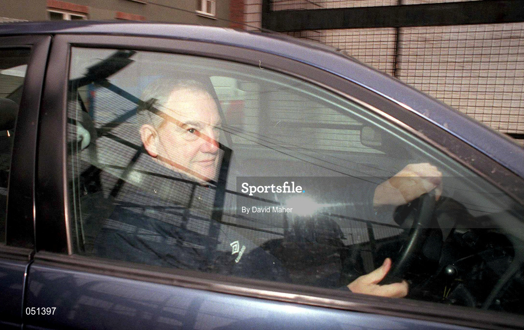 27 November 2000; Michael Hyland, Chairman eircom League arrive for a meeting at FAI headquarters at Merrion Square in Dublin. Photo by David Maher/Sportsfile