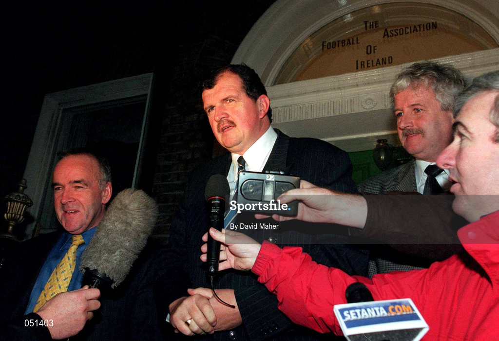 27 November 2000; From left, Pat Quigley, President FAI, Bernard O'Byrne, Chief Executive FAI and Milo Corcoran, Vice President of the FAI National Council, speak to the media after a meeting at FAI headquarters at Merrion Square in Dublin. Photo by David Maher/Sportsfile