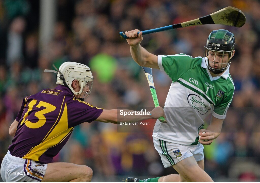 12 September 2015; David McCarthy, Limerick, in action against Cathal Dunbar, Wexford. Bord Gais Energy GAA Hurling All-Ireland U21 Championship Final, Limerick v Wexford, Semple Stadium, Thurles, Co. Tipperary. Picture credit: Brendan Moran / SPORTSFILE