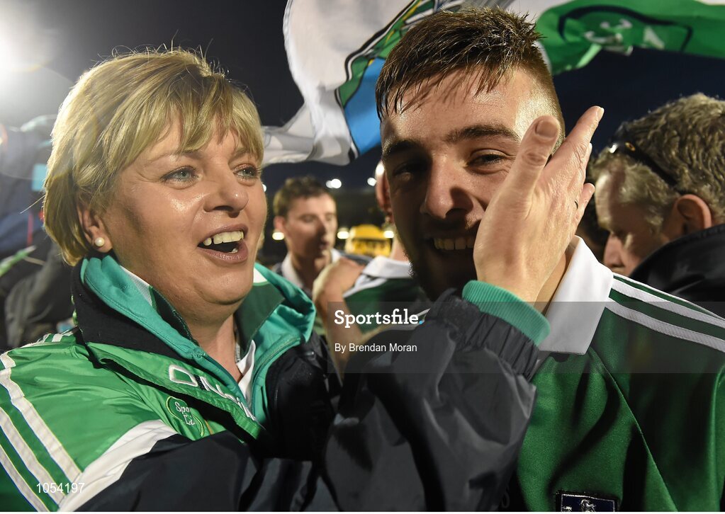 12 September 2015; Colin Ryan, Limerick, celebrates with his mother Mary after the final whistle. Bord Gais Energy GAA Hurling All-Ireland U21 Championship Final, Limerick v Wexford, Semple Stadium, Thurles, Co. Tipperary. Picture credit: Brendan Moran / SPORTSFILE