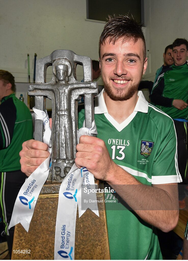 12 September 2015; Limerick's Colin Ryan celebrates with the trophy after victory over Wexford. Bord Gais Energy GAA Hurling All-Ireland U21 Championship Final, Limerick v Wexford, Semple Stadium, Thurles, Co. Tipperary. Picture credit: Diarmuid Greene / SPORTSFILE