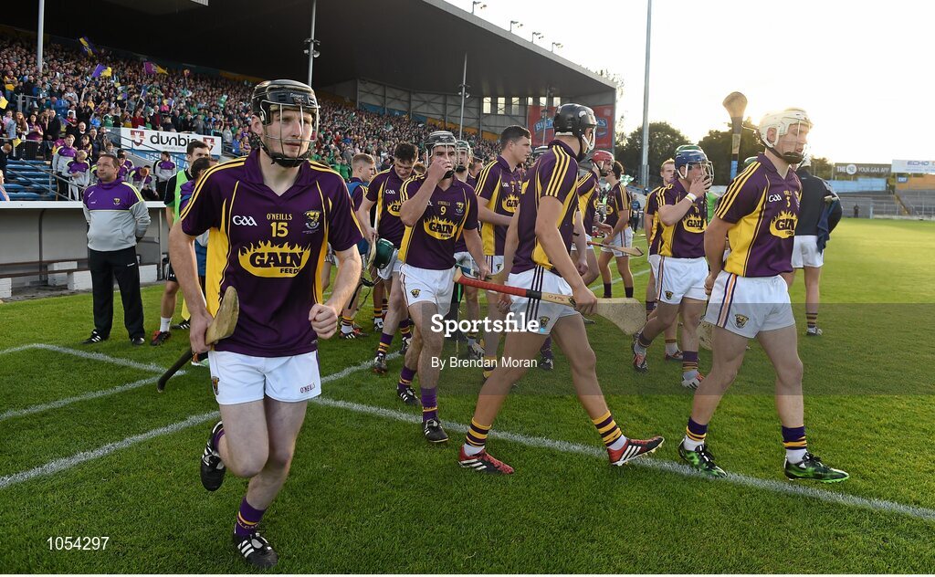 12 September 2015; The Wexford team make their way to the pitch after the national anthem. Bord Gais Energy GAA Hurling All-Ireland U21 Championship Final, Limerick v Wexford, Semple Stadium, Thurles, Co. Tipperary. Picture credit: Brendan Moran / SPORTSFILE