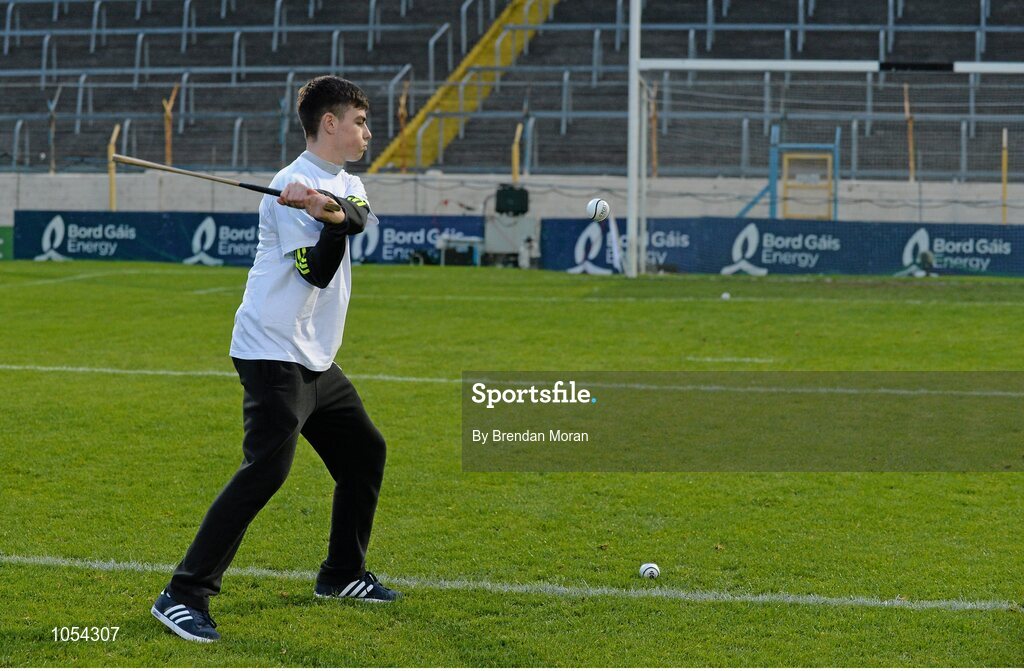 12 September 2015; Seanie O’Brien, Patrickswell GAA Club, Limerick, competes in the half-time Crossbar Challenge. Bord Gais Energy GAA Hurling All-Ireland U21 Championship Final, Limerick v Wexford, Semple Stadium, Thurles, Co. Tipperary. Picture credit: Brendan Moran / SPORTSFILE