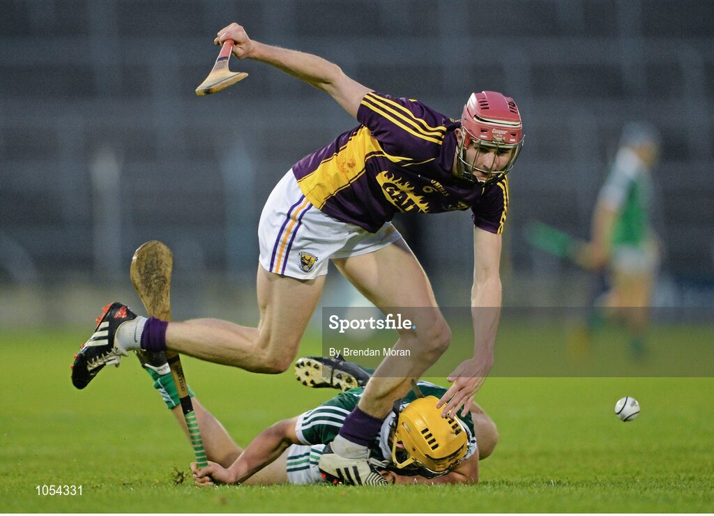 12 September 2015; Pádraig Foley, Wexford, in action against Tom Morrissey, Limerick. Bord Gais Energy GAA Hurling All-Ireland U21 Championship Final, Limerick v Wexford, Semple Stadium, Thurles, Co. Tipperary. Picture credit: Brendan Moran / SPORTSFILE