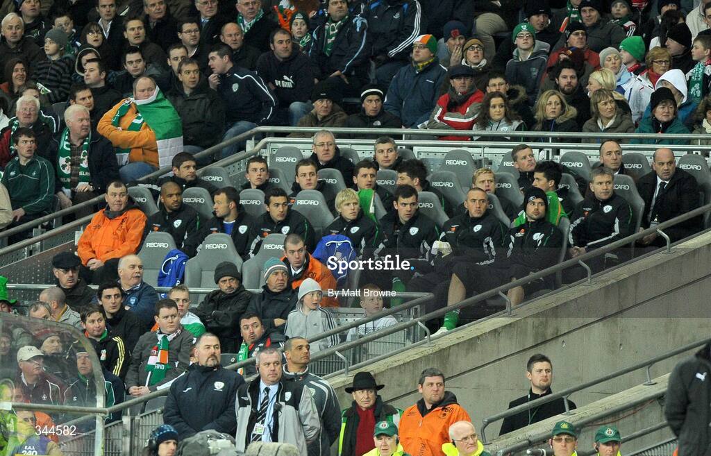 28 March 2009; Damien Duff, Republic of Ireland, fourth from right, on the team bench during the game against Bulgaria. 2010 FIFA World Cup Qualifier, Republic of Ireland v Bulgaria, Croke Park, Dublin. Picture credit: Matt Browne / SPORTSFILE