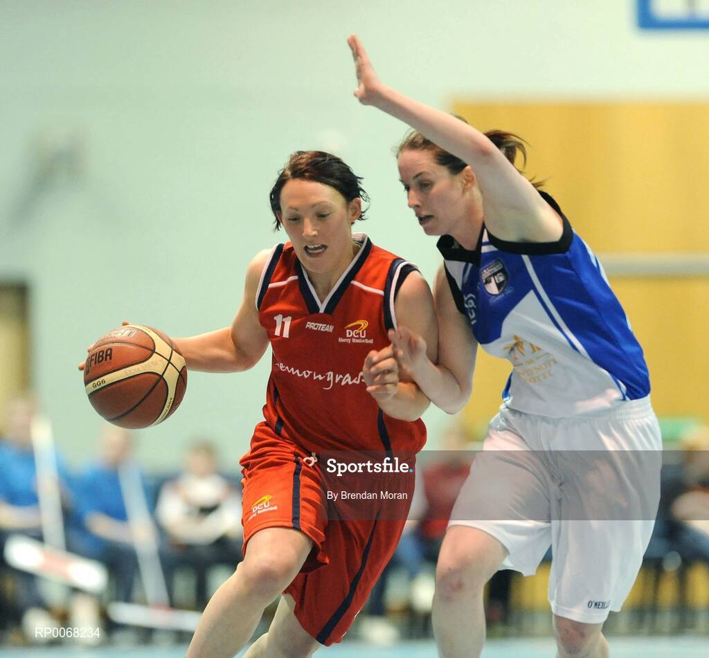 28 March 2009; Lindsay Peat, DCU Mercy, in action against Niamh Dwyer, Team Montenotte Hotel Cork. Basketball Ireland’s Women’s Superleague Final, DCU Mercy v Team Montenotte Hotel Cork, Aura Complex, Letterkenny, Co. Donegal. Picture credit: Brendan Moran / SPORTSFILE