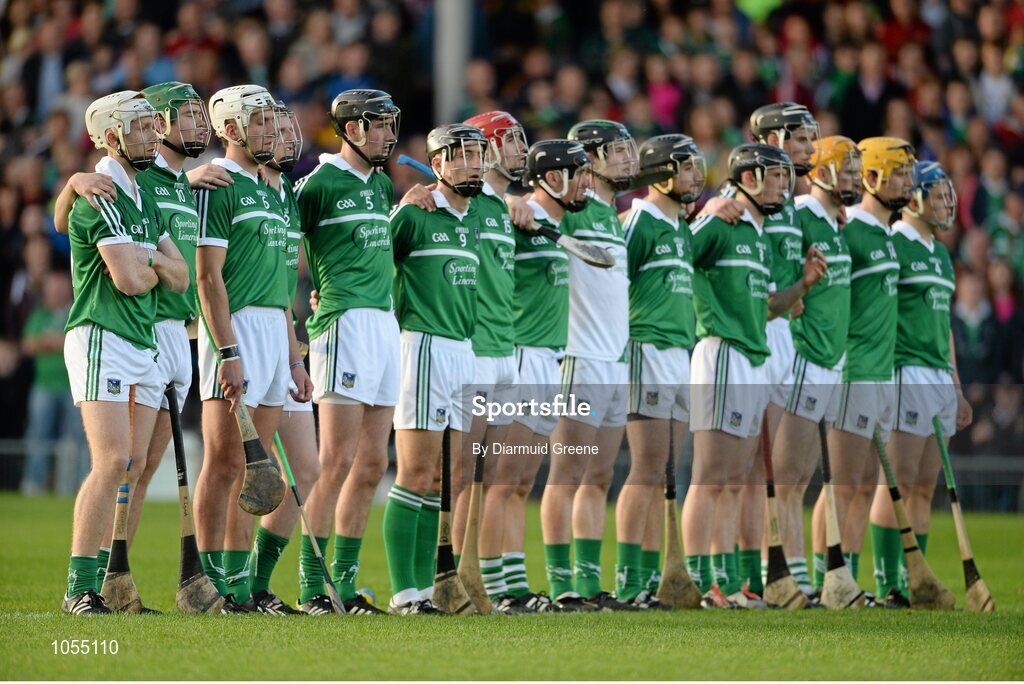 12 September 2015; The Limerick team, including Cian Lynch, left, stand together during the playing of the national anthem before the game. Bord Gais Energy GAA Hurling All-Ireland U21 Championship Final, Limerick v Wexford, Semple Stadium, Thurles, Co. Tipperary. Picture credit: Diarmuid Greene / SPORTSFILE