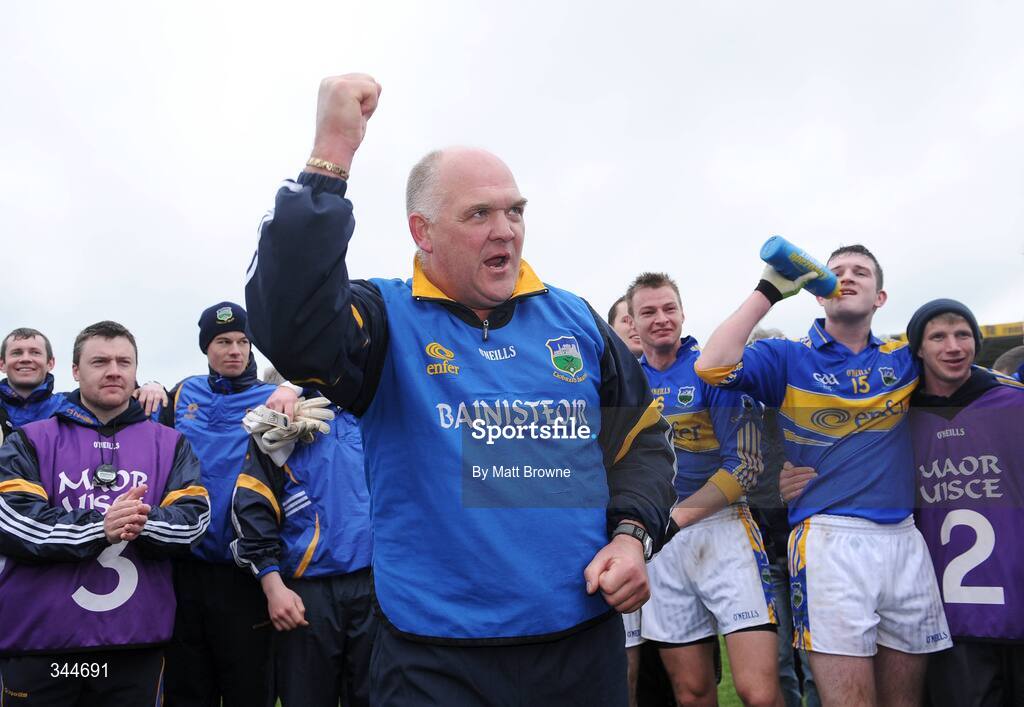 29 March 2009; Tipperary manager John Evans with his players after the game against Louth. Allianz GAA NFL Division 3, Round 6, Tipperary v Louth, Semple Stadium, Thurles, Co. Tipperary. Picture credit: Matt Browne / SPORTSFILE