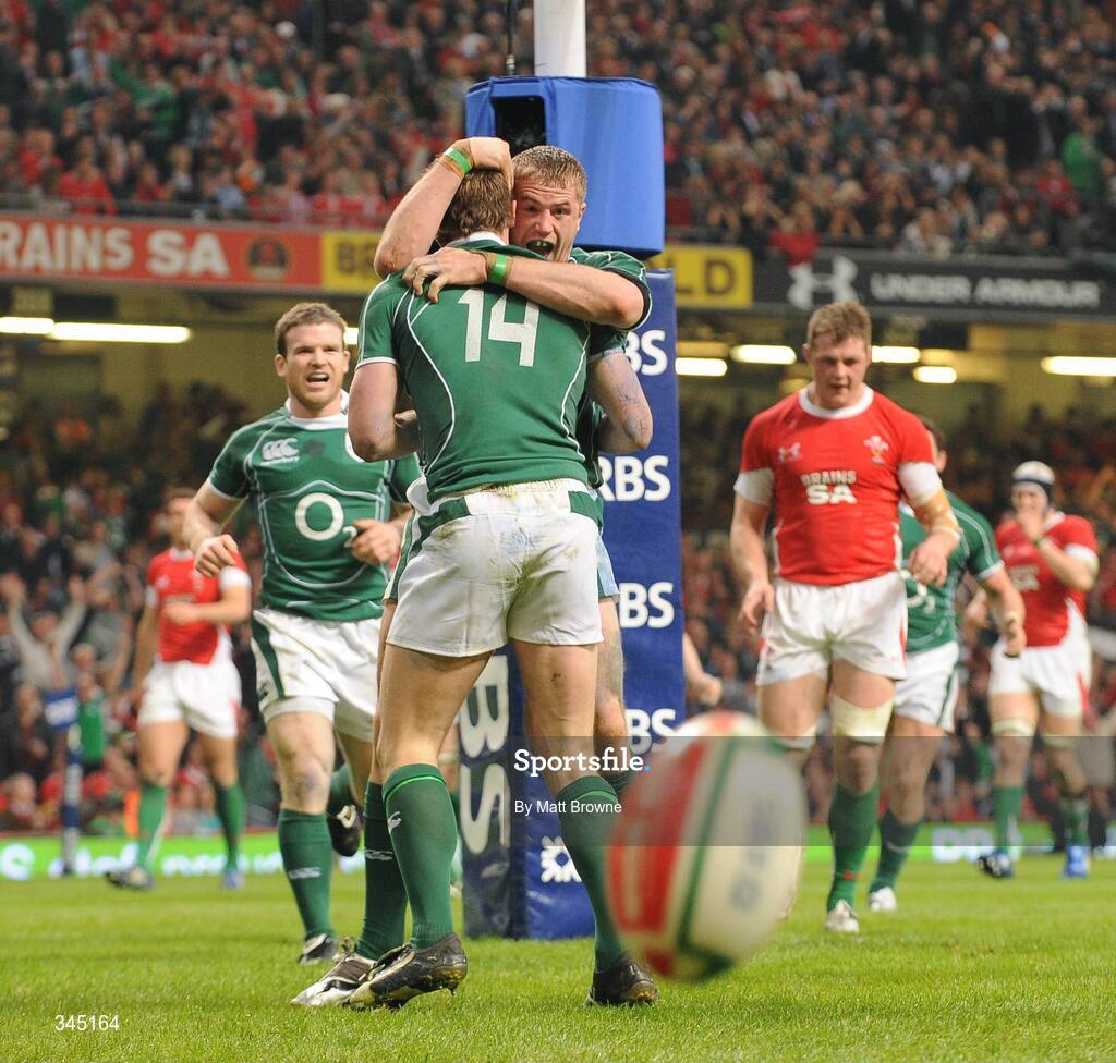 21 March 2009; Ireland's Jamie Heaslip congratulates team-mate Tommy Bowe, 14, after scoring their side's second try. RBS Six Nations Championship, Wales v Ireland, Millennium Stadium, Cardiff, Wales. Picture credit: Matt Browne / SPORTSFILE