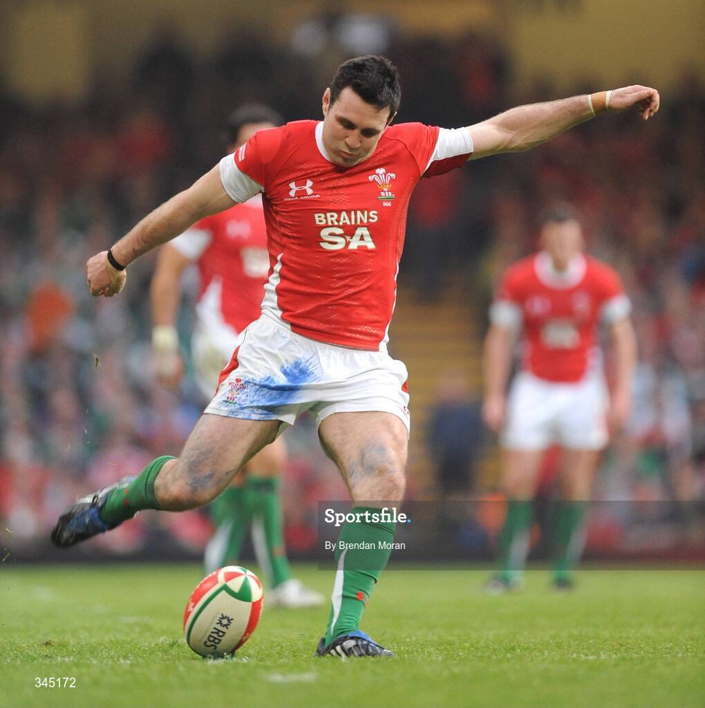 21 March 2009; Stephen Jones, Wales. RBS Six Nations Championship, Wales v Ireland, Millennium Stadium, Cardiff, Wales. Picture credit: Brendan Moran / SPORTSFILE