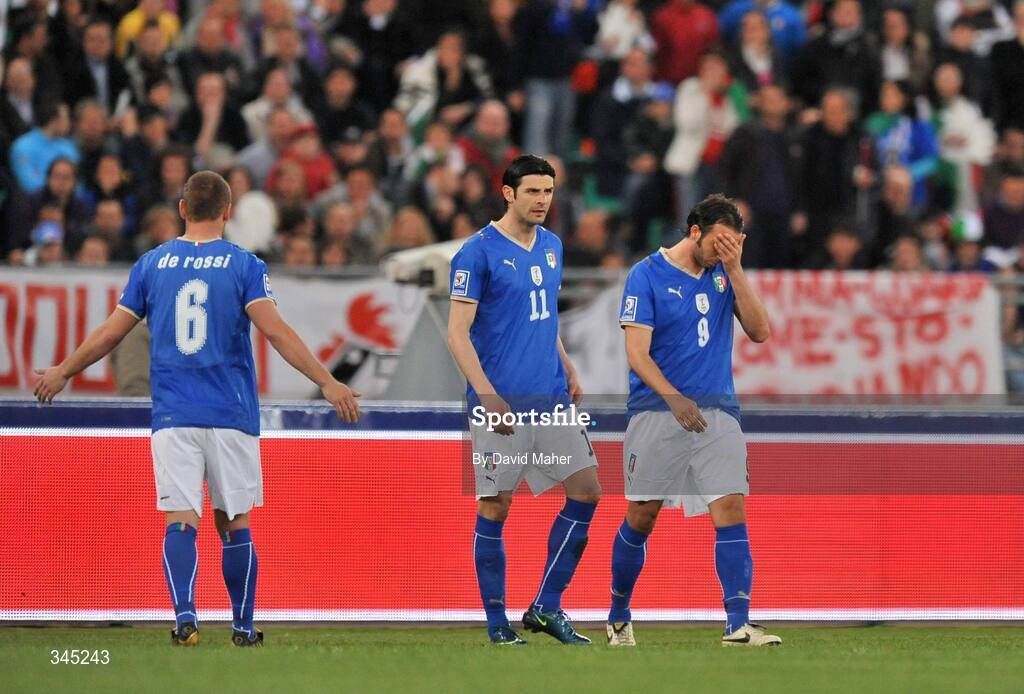 1 April 2009; Giampaolo Pazzini, right, Italy, reacts after being sent off by referee Wolfgang Stark, alongside team-mates Vincenzo Iaquinta, centre, and Daniele De Rossi. 2010 FIFA World Cup Qualifier, Italy v Republic of Ireland, San Nicola Stadium, Bari, Italy. Picture credit: David Maher / SPORTSFILE