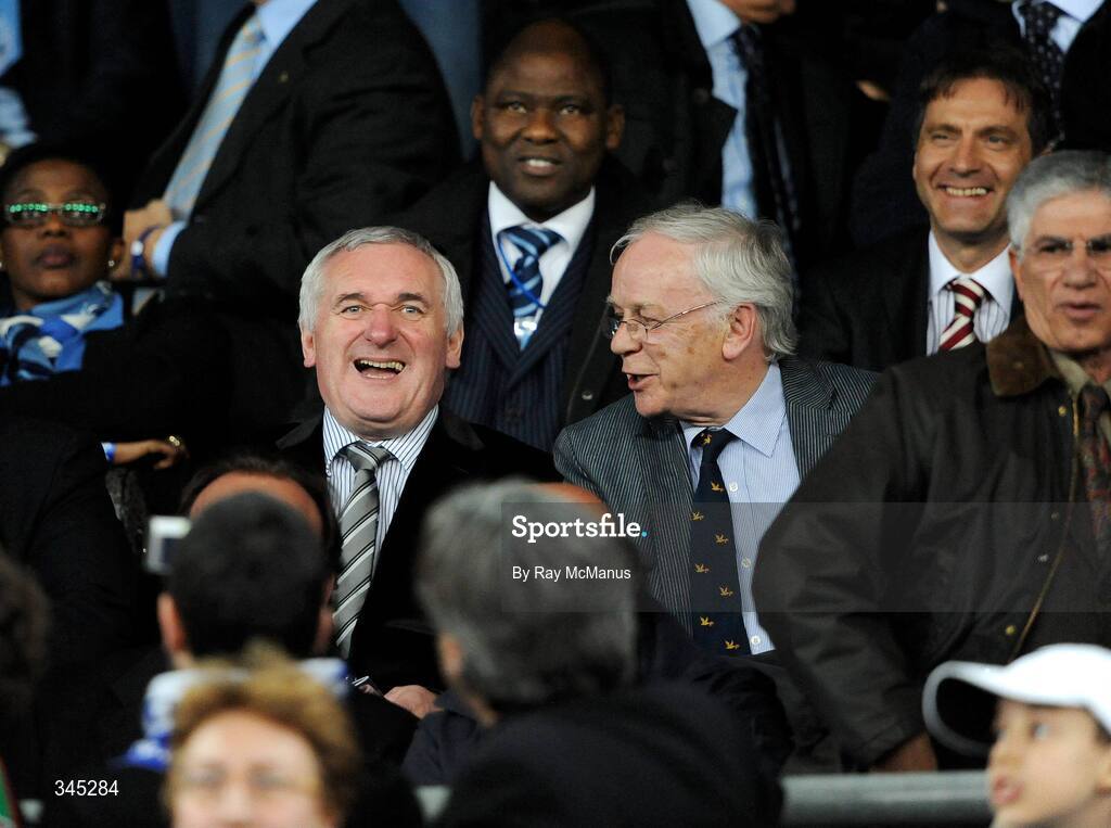 1 April 2009; Former Taoiseach Bertie Ahern TD in conversation with former FAI President Louis Kilcoyne before the game. 2010 FIFA World Cup Qualifier, Italy v Republic of Ireland, San Nicola Stadium, Bari, Italy. Picture credit: Ray McManus / SPORTSFILE
