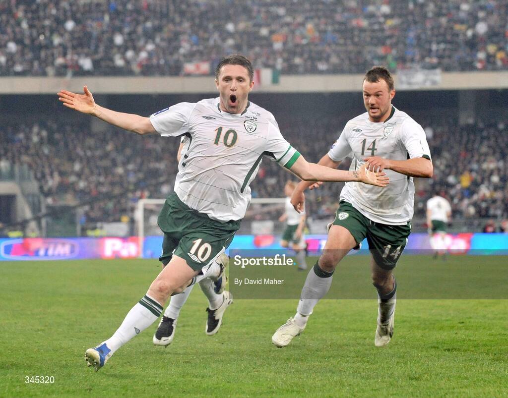1 April 2009; Robbie Keane, Republic of Ireland, celebrates after scoring his side's equalising goal with team-mate Noel Hunt. 2010 FIFA World Cup Qualifier, Italy v Republic of Ireland, San Nicola Stadium, Bari, Italy. Picture credit: David Maher / SPORTSFILE