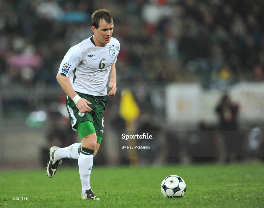 1 April 2009; Glen Whelan, Republic of Ireland. 2010 FIFA World Cup Qualifier, Italy v Republic of Ireland, San Nicola Stadium, Bari, Italy. Picture credit: Ray McManus / SPORTSFILE