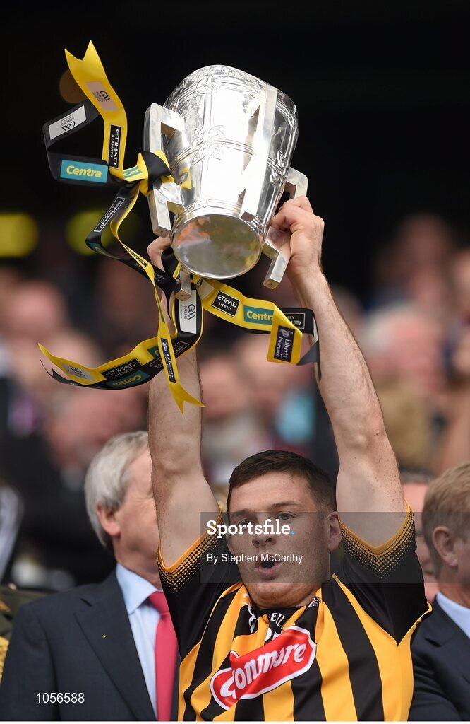 6 September 2015; Jonjo Farrell, Kilkenny, lifts the Liam MacCarthy Cup. GAA Hurling All-Ireland Senior Championship Final, Kilkenny v Galway. Croke Park, Dublin. Picture credit: Stephen McCarthy / SPORTSFILE